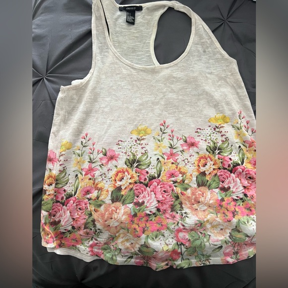 Forever 21 Tops - Forever 21 Tank Top